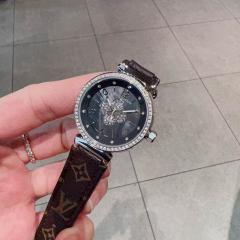 LV watch 081648